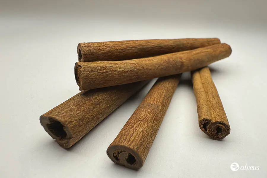 Organic Cinnamon Sticks by Alveus