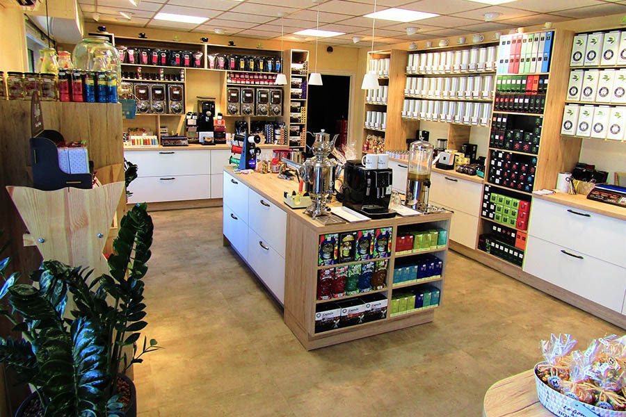 Assortiment de thés sur l'étagère