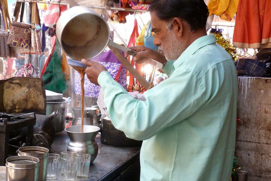 Verkauf von Chai-Tee an Straßenständen