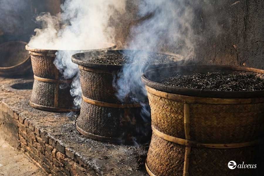 Lapsang Souchong tea smoking process