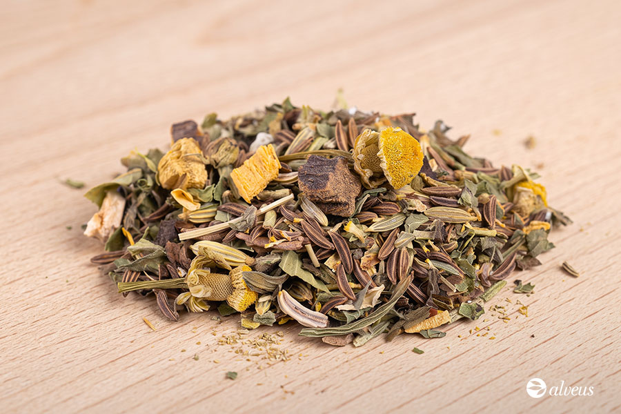 tisana alle erbe con camomilla